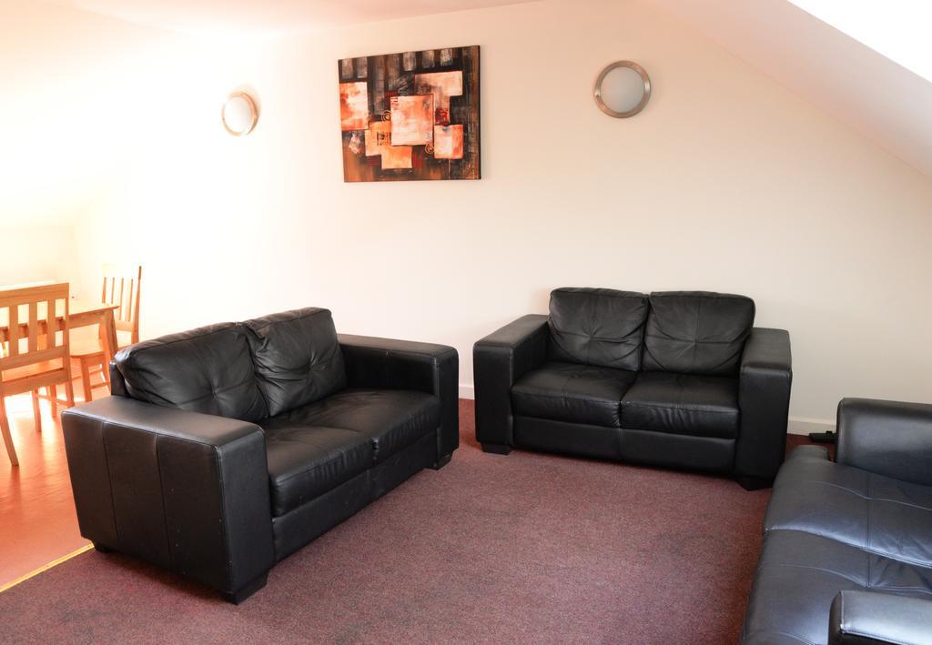 Blackmore Court Apartment